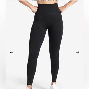 Hopescope x Pursue Fitness Black Compression Seamless Leggings with Pockets